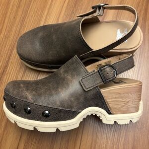 Sorel Women's Roam'n Clog Rvt size 8